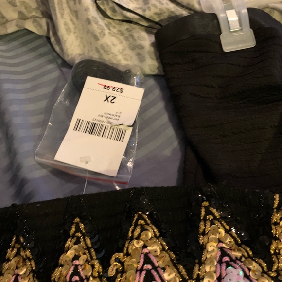 Beautiful sequence Dress - Picture 2 of 2